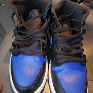 Jordan royal 1 mids
